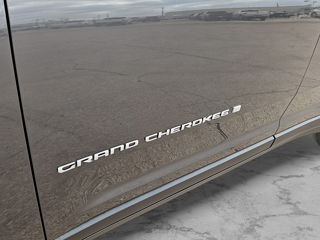 Thumbnail: 2026 Jeep Grand Cherokee - 7