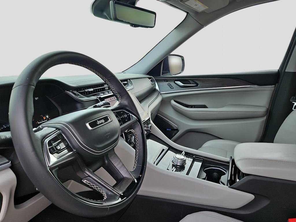 Thumbnail: 2022 Jeep Grand Cherokee - 3