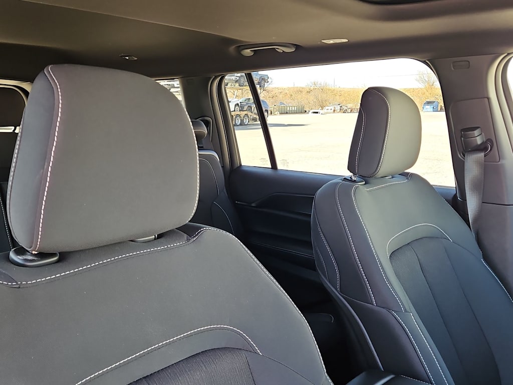 Thumbnail: 2026 Jeep Grand Cherokee L - 11