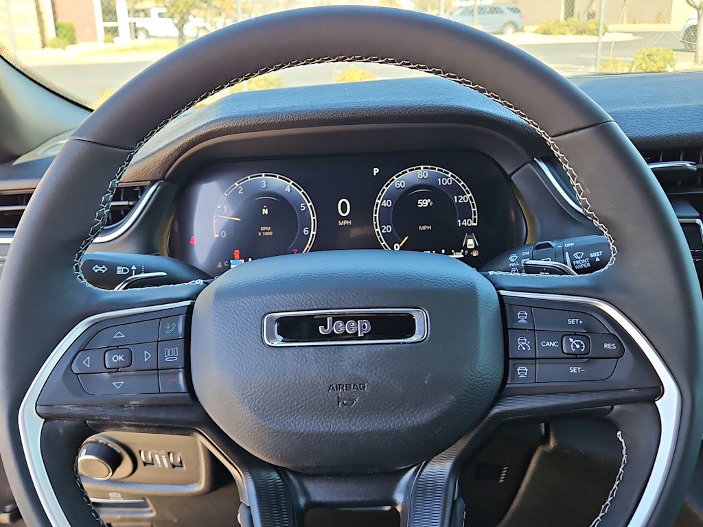 Thumbnail: 2026 Jeep Grand Cherokee L - 24