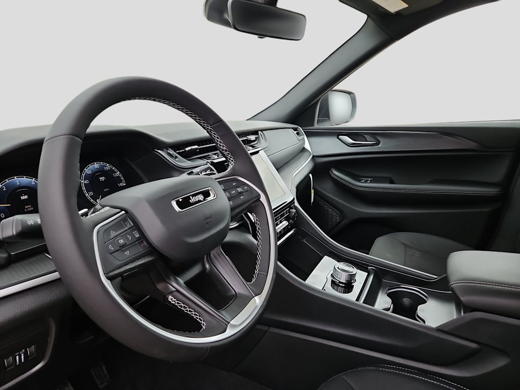 Thumbnail: 2026 Jeep Grand Cherokee L - 2