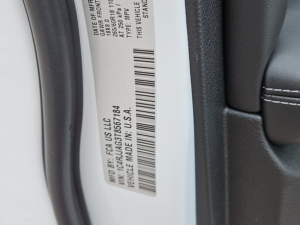 Thumbnail: 2026 Jeep Grand Cherokee L - 17