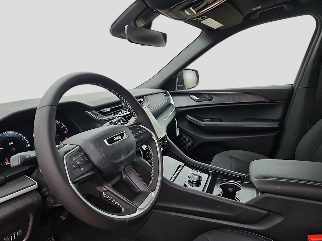 Thumbnail: 2026 Jeep Grand Cherokee L - 2