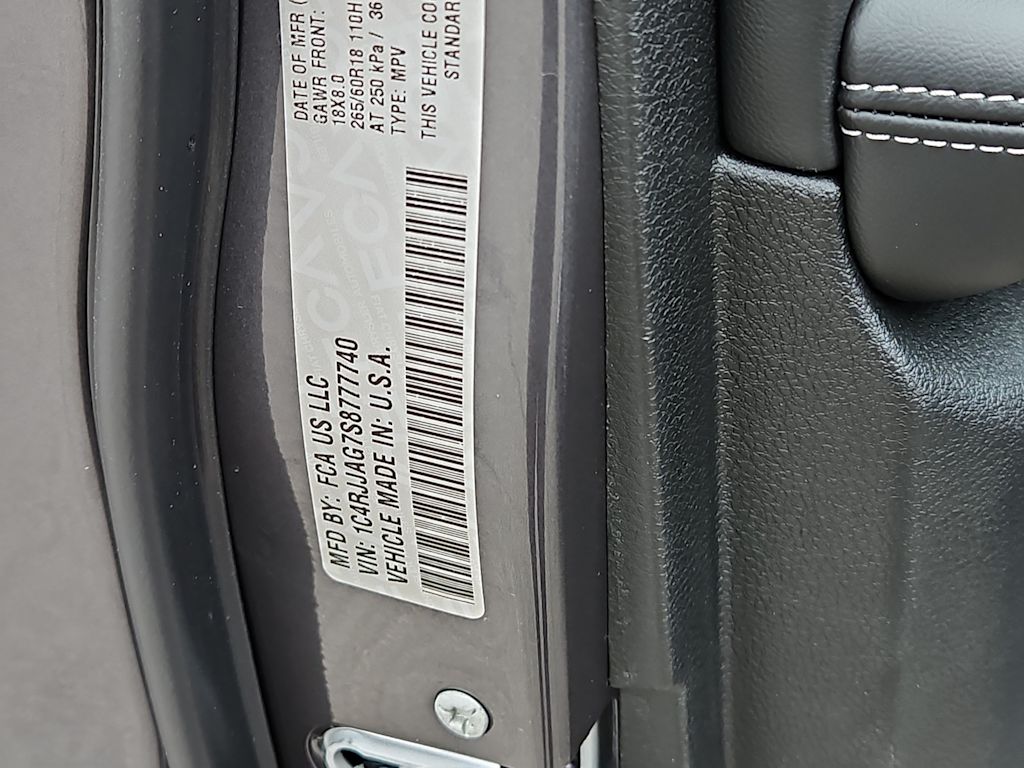 Thumbnail: 2025 Jeep Grand Cherokee L - 16