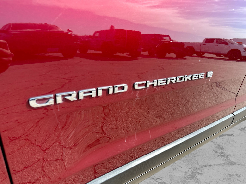 Thumbnail: 2023 Jeep Grand Cherokee L - 7