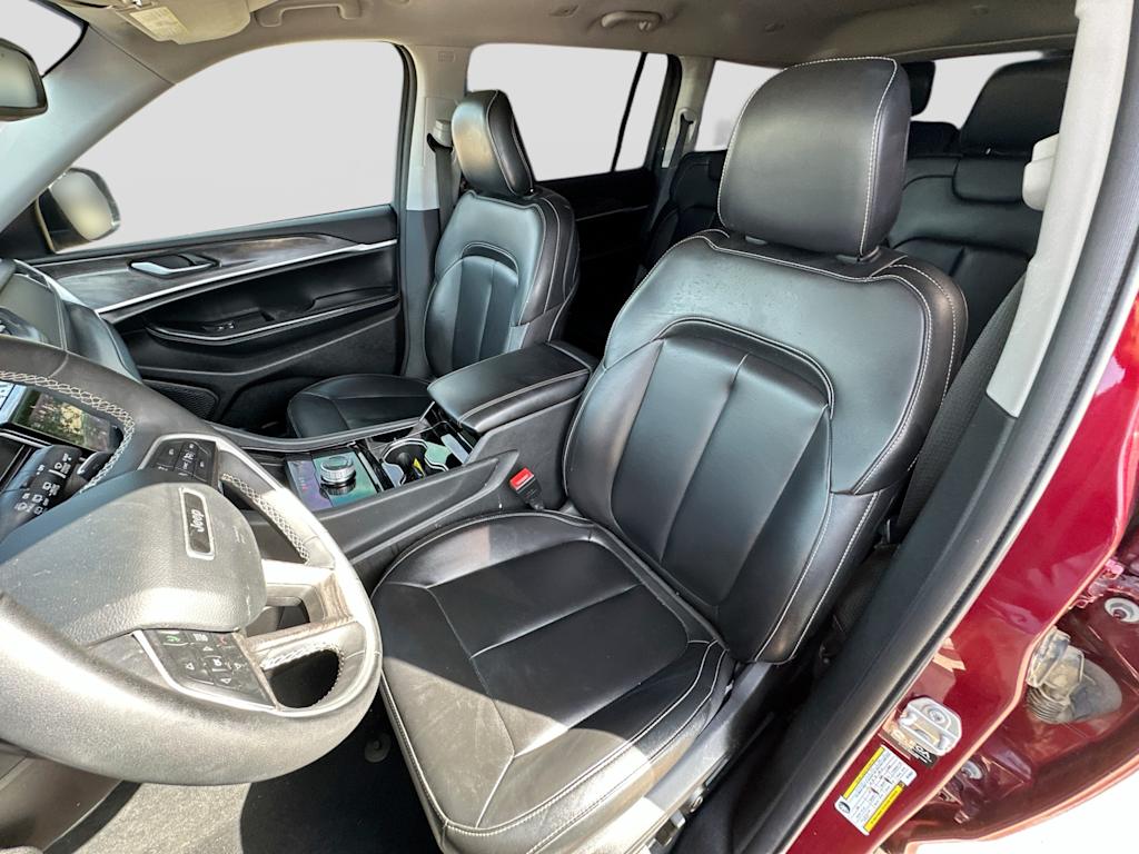 Thumbnail: 2023 Jeep Grand Cherokee L - 12