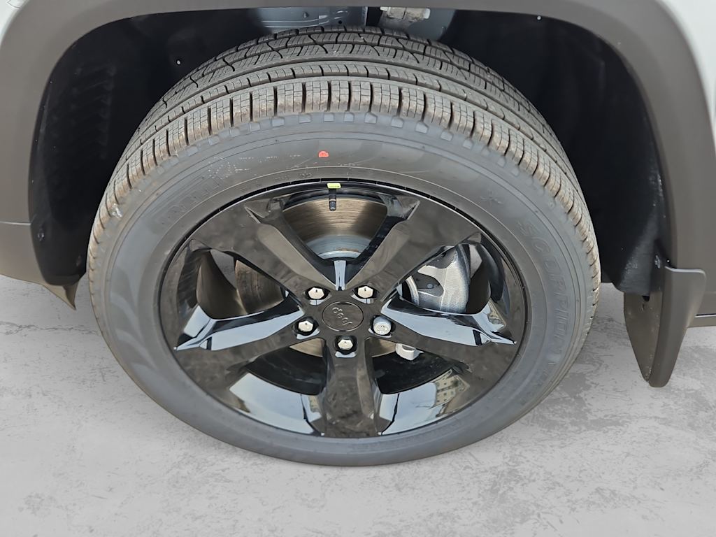 Thumbnail: 2026 Jeep Grand Cherokee L - 8