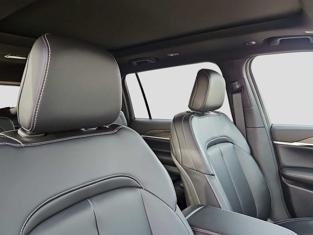 Thumbnail: 2026 Jeep Grand Cherokee L - 11