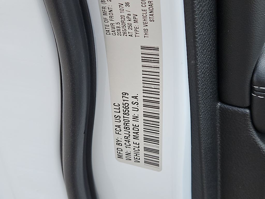 Thumbnail: 2026 Jeep Grand Cherokee L - 17