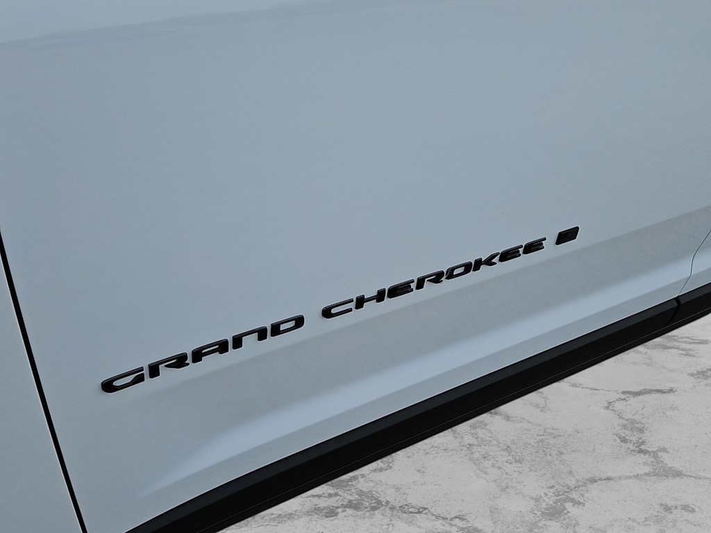 Thumbnail: 2026 Jeep Grand Cherokee L - 7