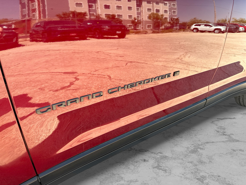 Thumbnail: 2023 Jeep Grand Cherokee L - 7