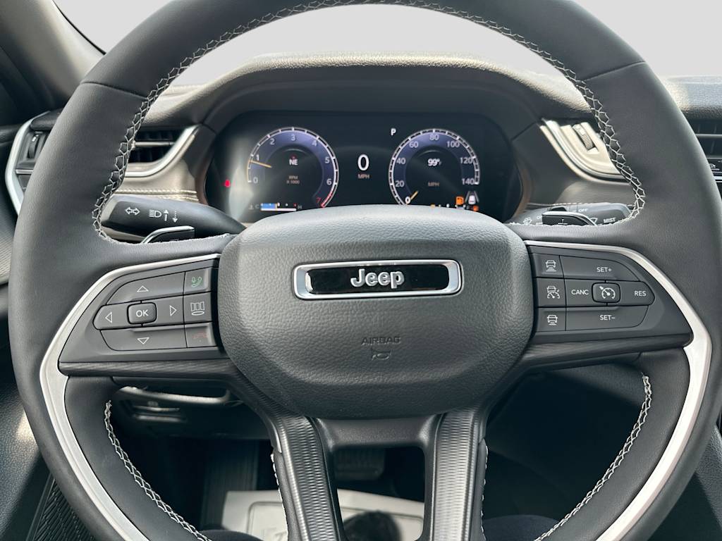 Thumbnail: 2026 Jeep Grand Cherokee L - 28