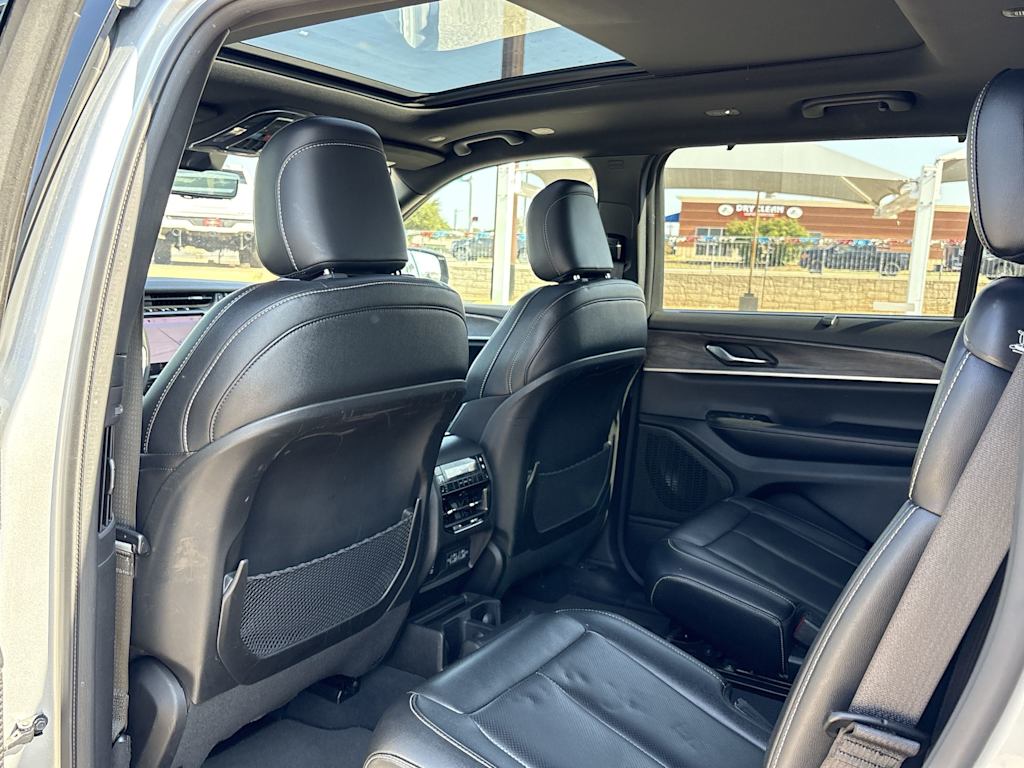 Thumbnail: 2024 Jeep Grand Cherokee L - 13