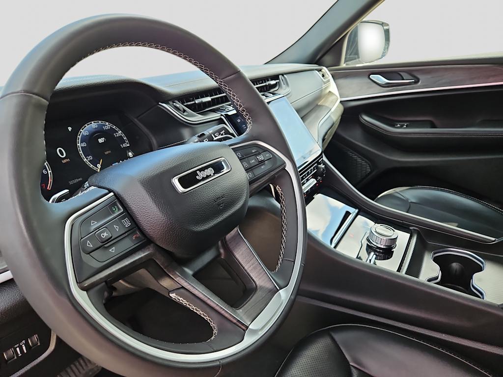Thumbnail: 2024 Jeep Grand Cherokee L - 2