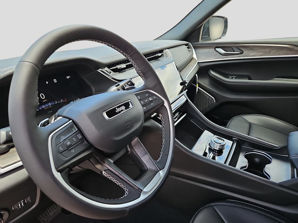 Thumbnail: 2026 Jeep Grand Cherokee L - 2