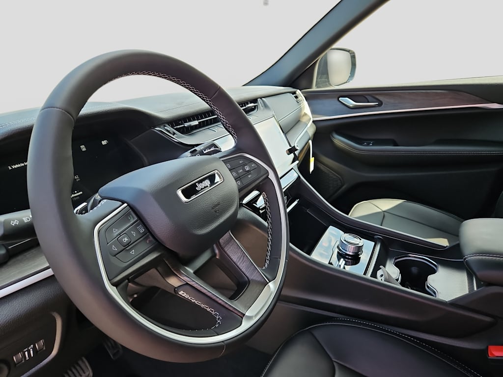 Thumbnail: 2026 Jeep Grand Cherokee L - 2