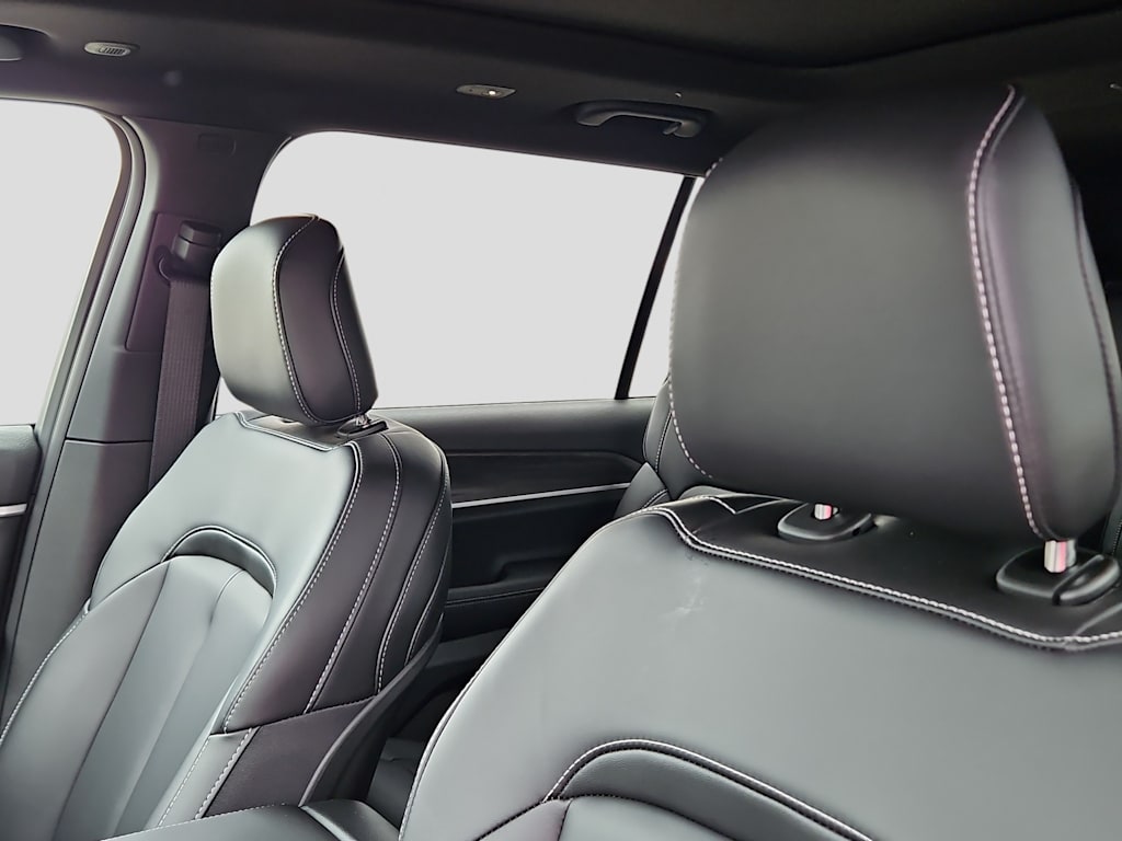 Thumbnail: 2026 Jeep Grand Cherokee L - 11