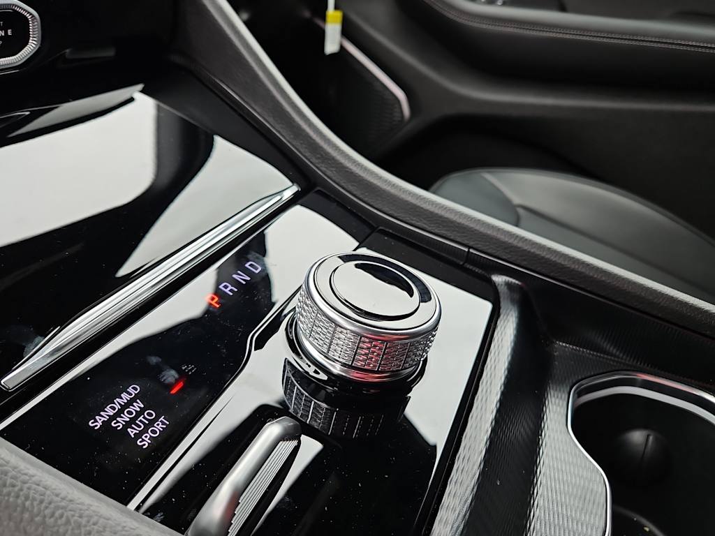 Thumbnail: 2026 Jeep Grand Cherokee L - 25