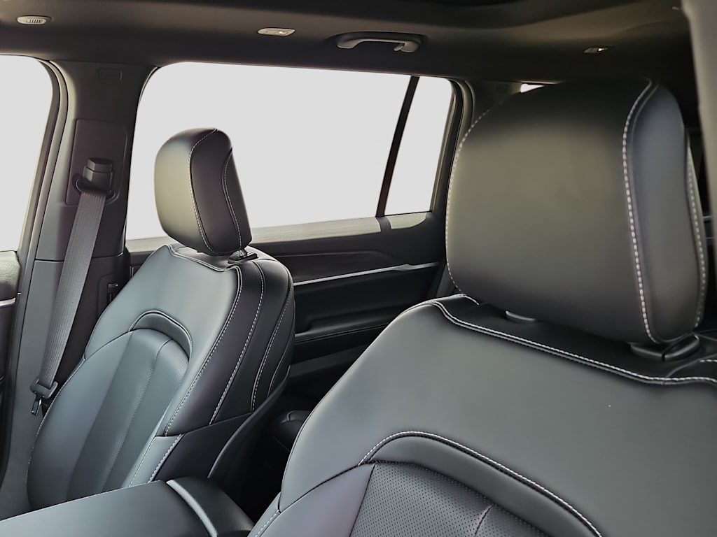 Thumbnail: 2026 Jeep Grand Cherokee L - 10