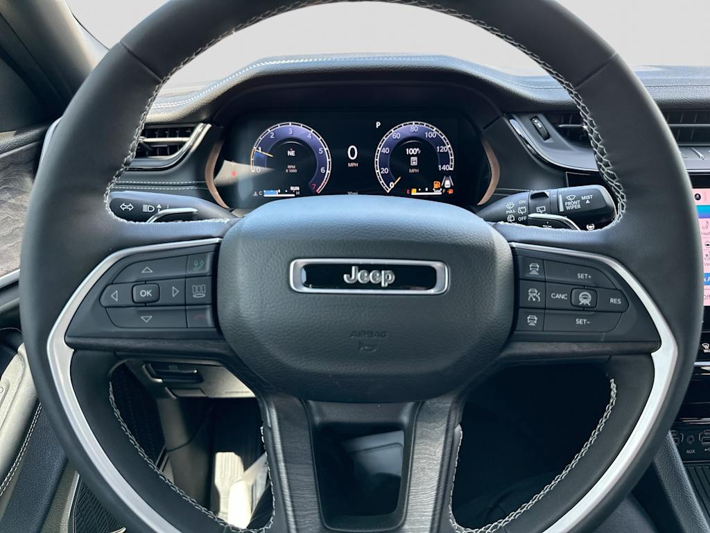 Thumbnail: 2026 Jeep Grand Cherokee L - 10