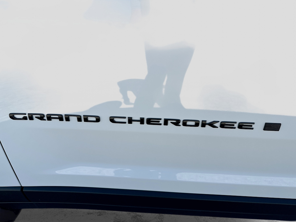 Thumbnail: 2026 Jeep Grand Cherokee L - 7