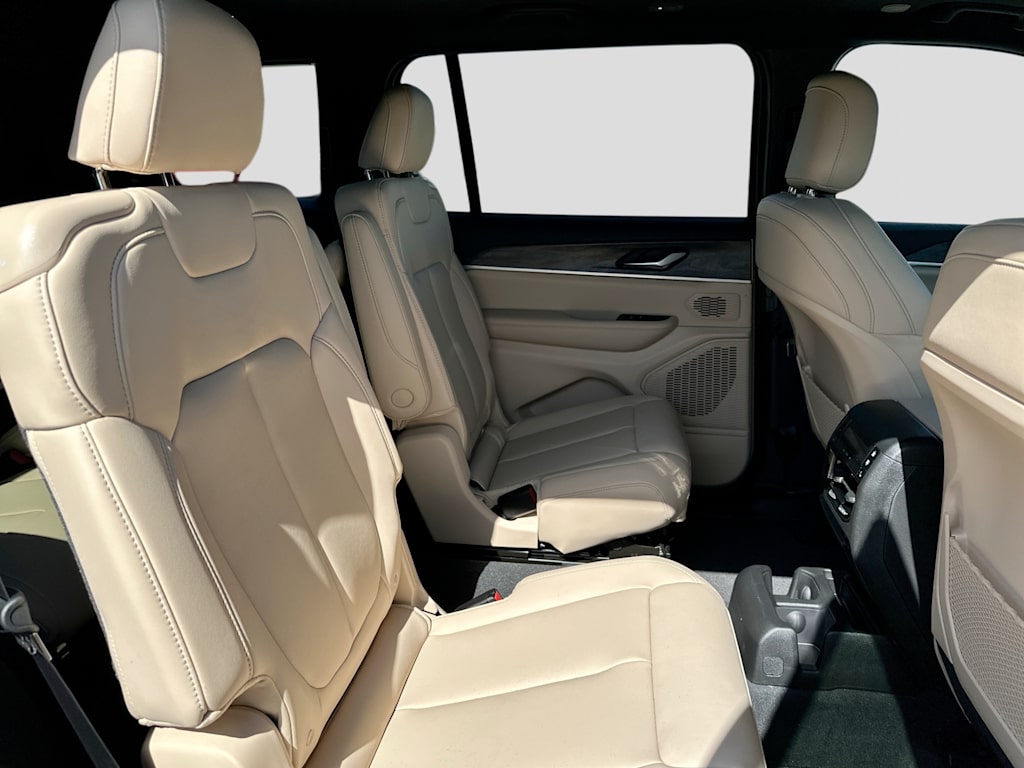 Thumbnail: 2026 Jeep Grand Cherokee L - 13