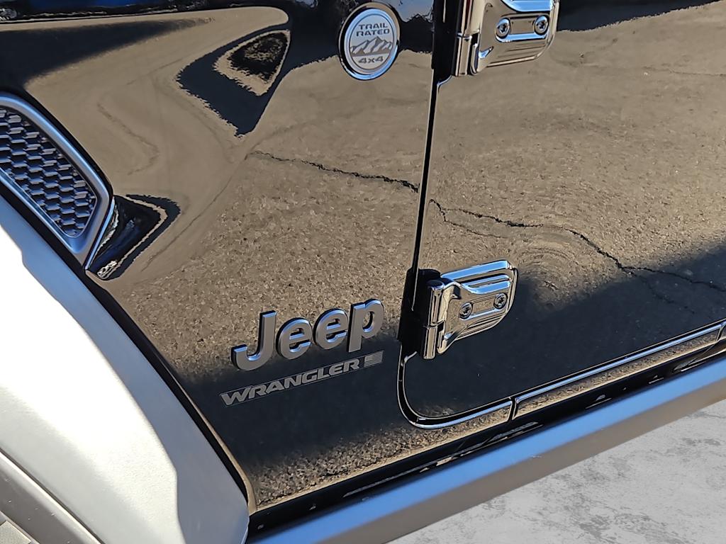 Thumbnail: 2026 Jeep Wrangler - 6