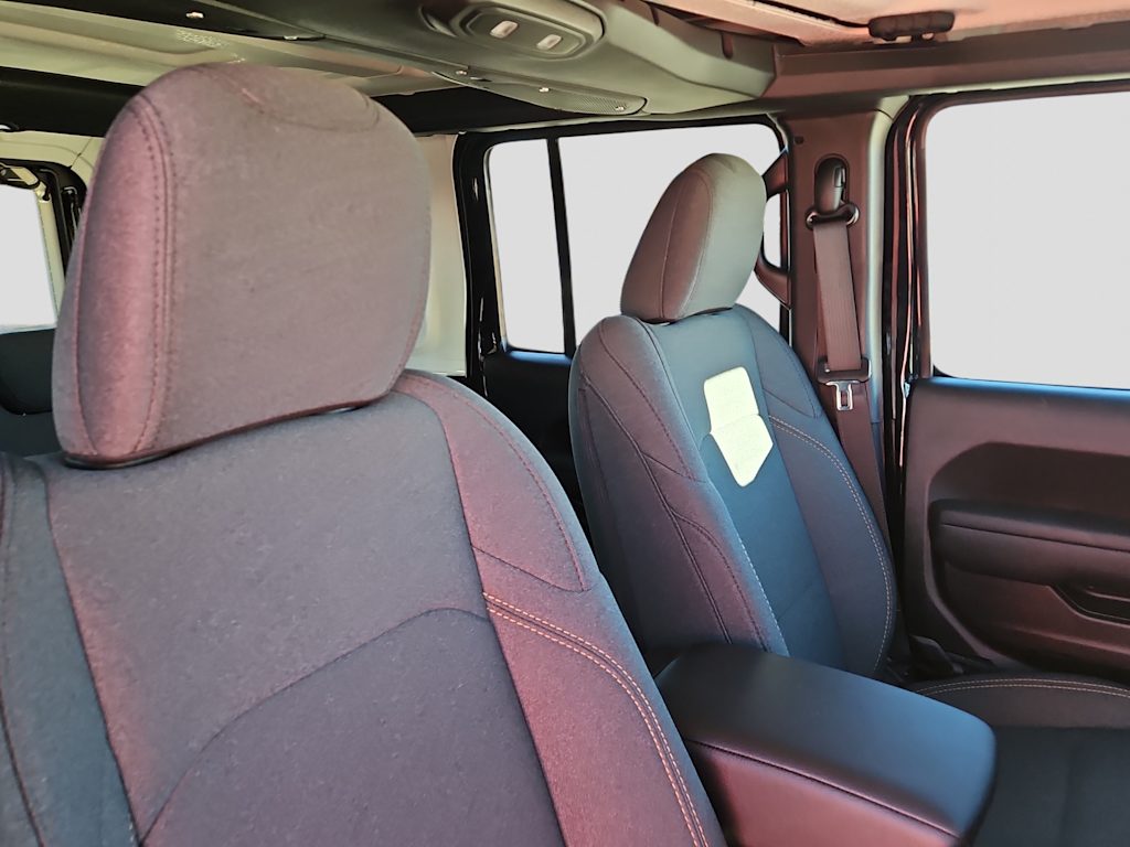 Thumbnail: 2026 Jeep Wrangler - 22