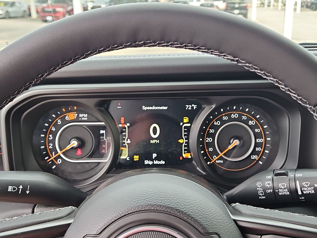 Thumbnail: 2025 Jeep Wrangler - 15