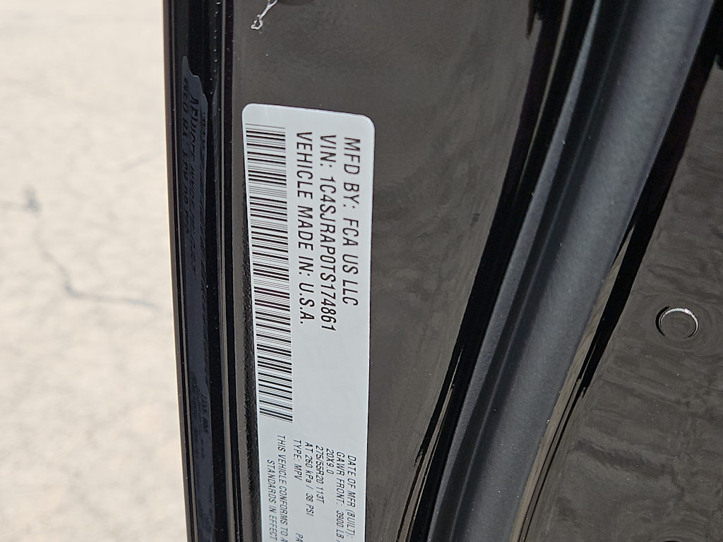 Thumbnail: 2026 Jeep Grand Wagoneer L - 15