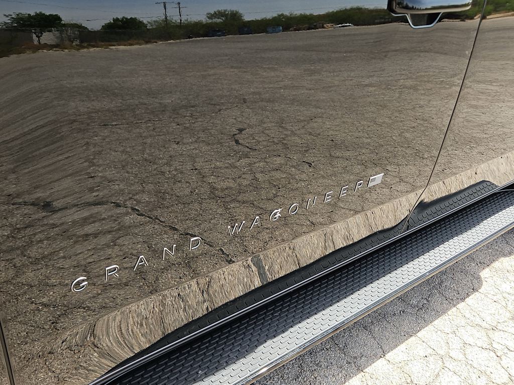 Thumbnail: 2026 Jeep Grand Wagoneer L - 5