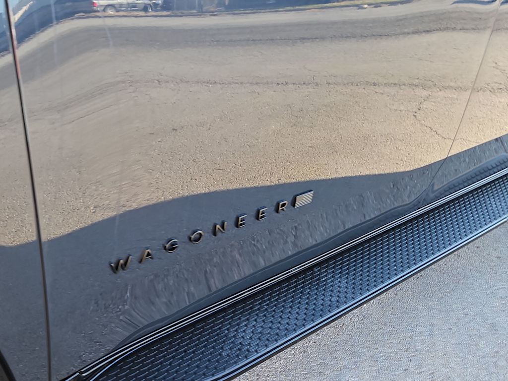 Thumbnail: 2025 Jeep Wagoneer - 7