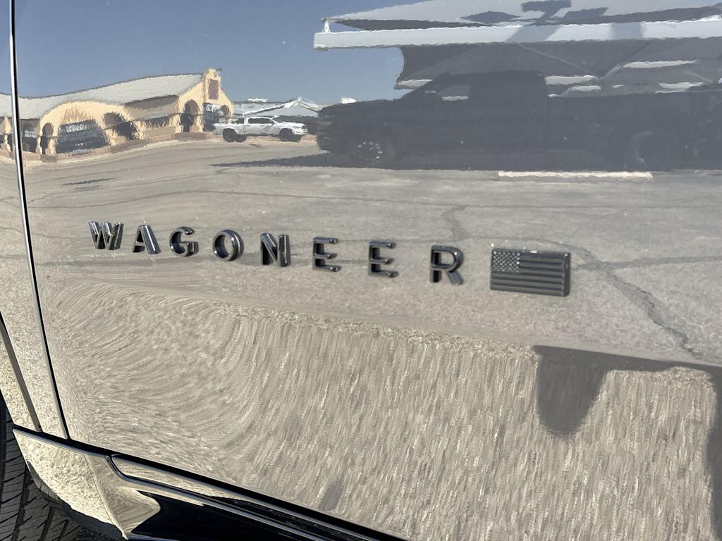 Thumbnail: 2025 Jeep Wagoneer - 7