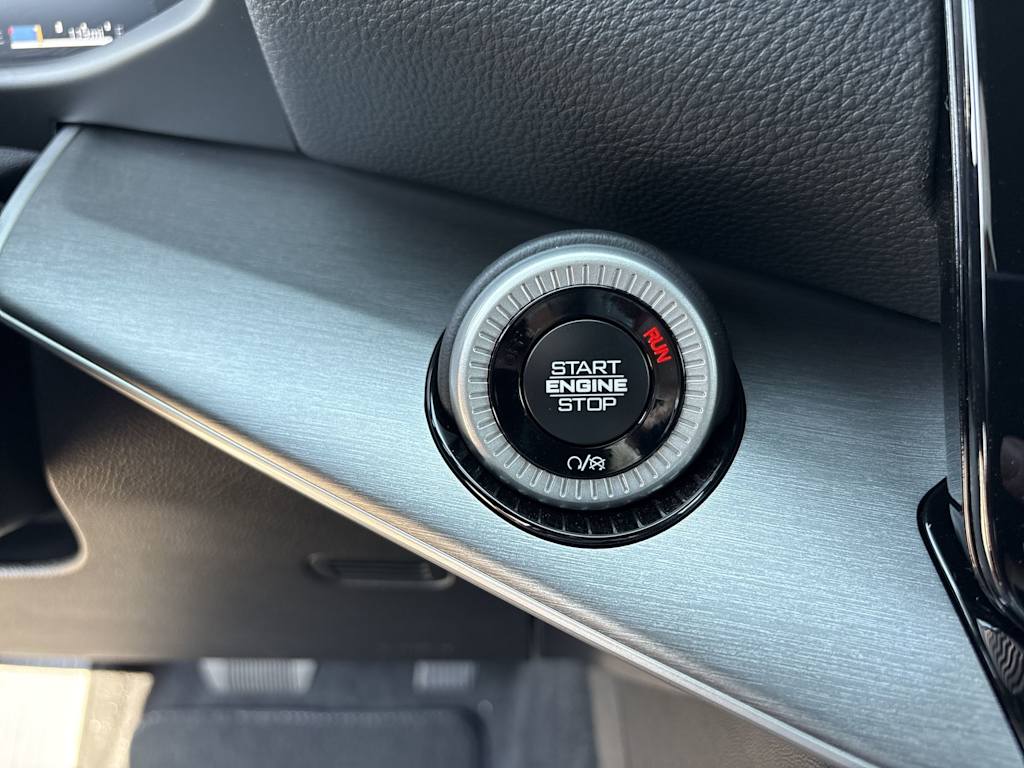 Thumbnail: 2025 Jeep Wagoneer - 24