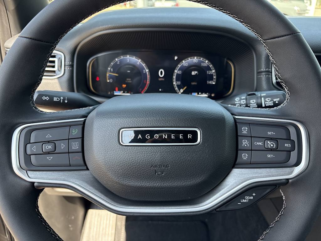 Thumbnail: 2025 Jeep Wagoneer - 23