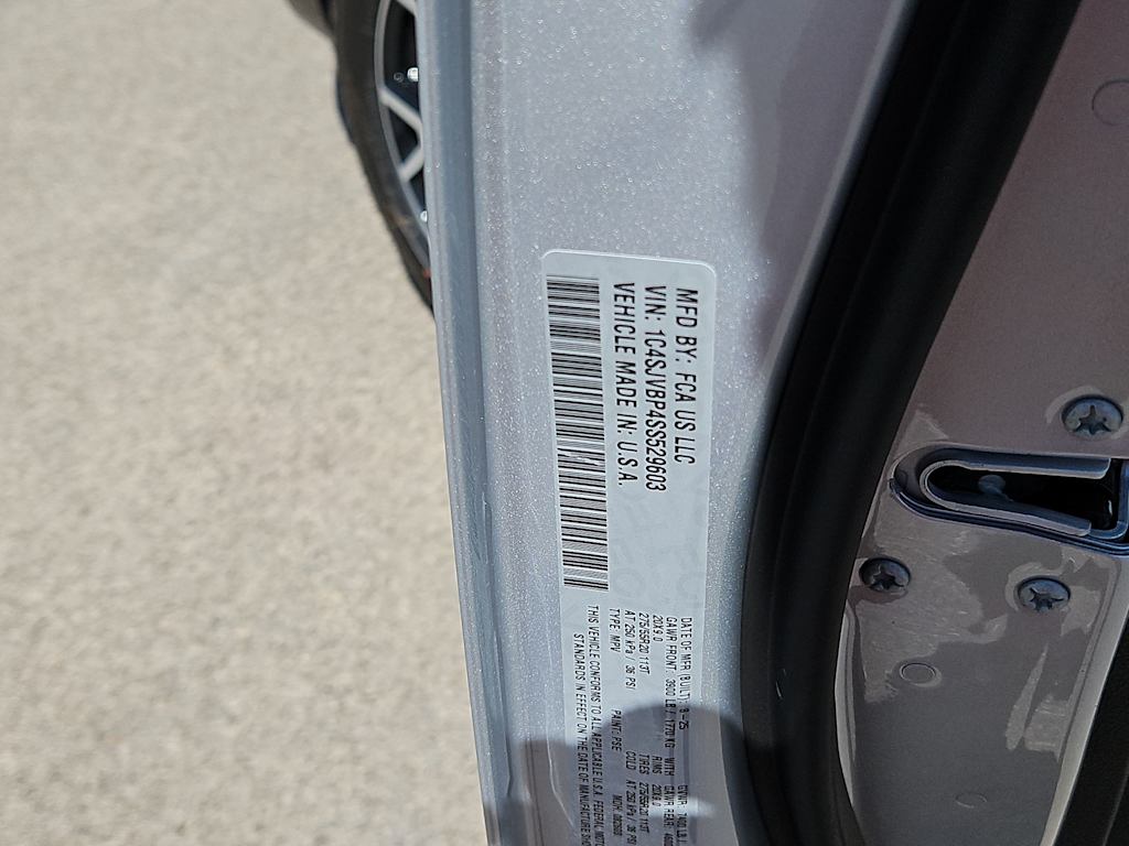 Thumbnail: 2025 Jeep Wagoneer - 17