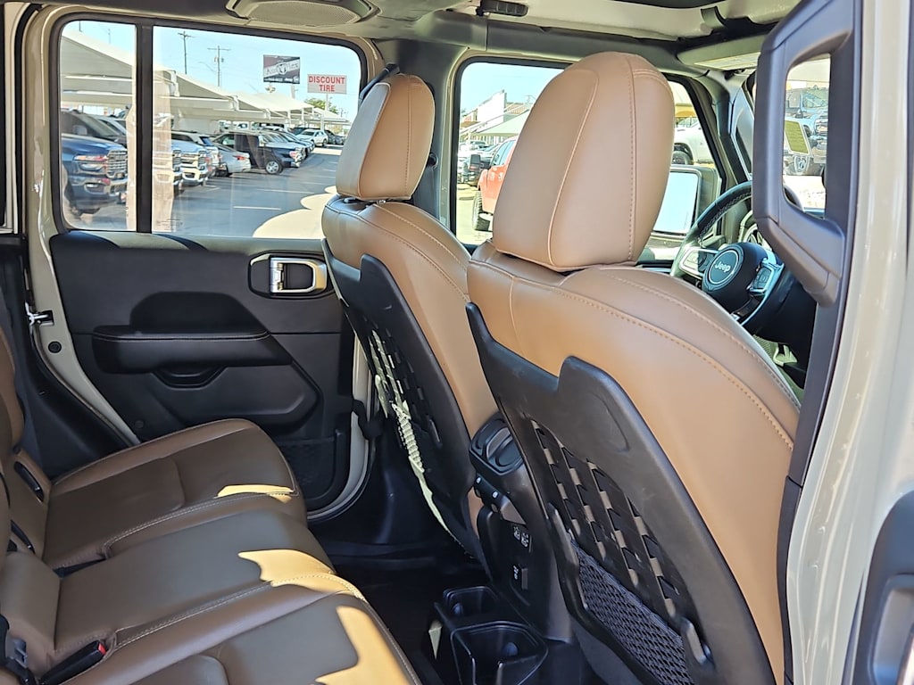 Thumbnail: 2020 Jeep Gladiator - 12