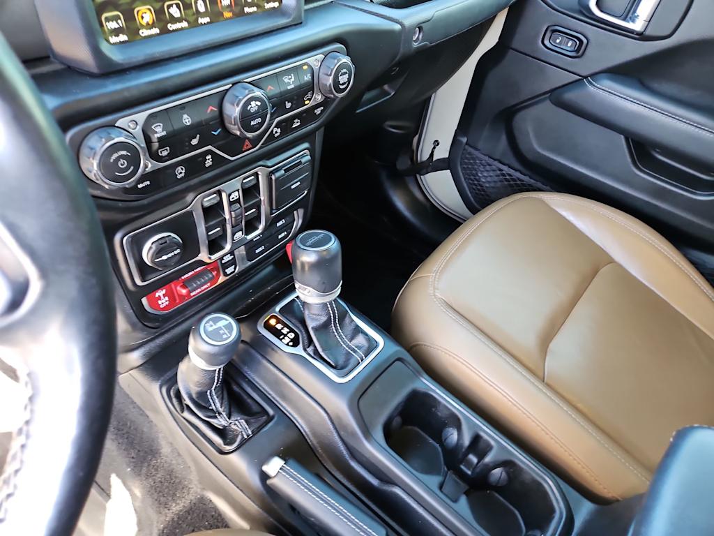 Thumbnail: 2020 Jeep Gladiator - 15