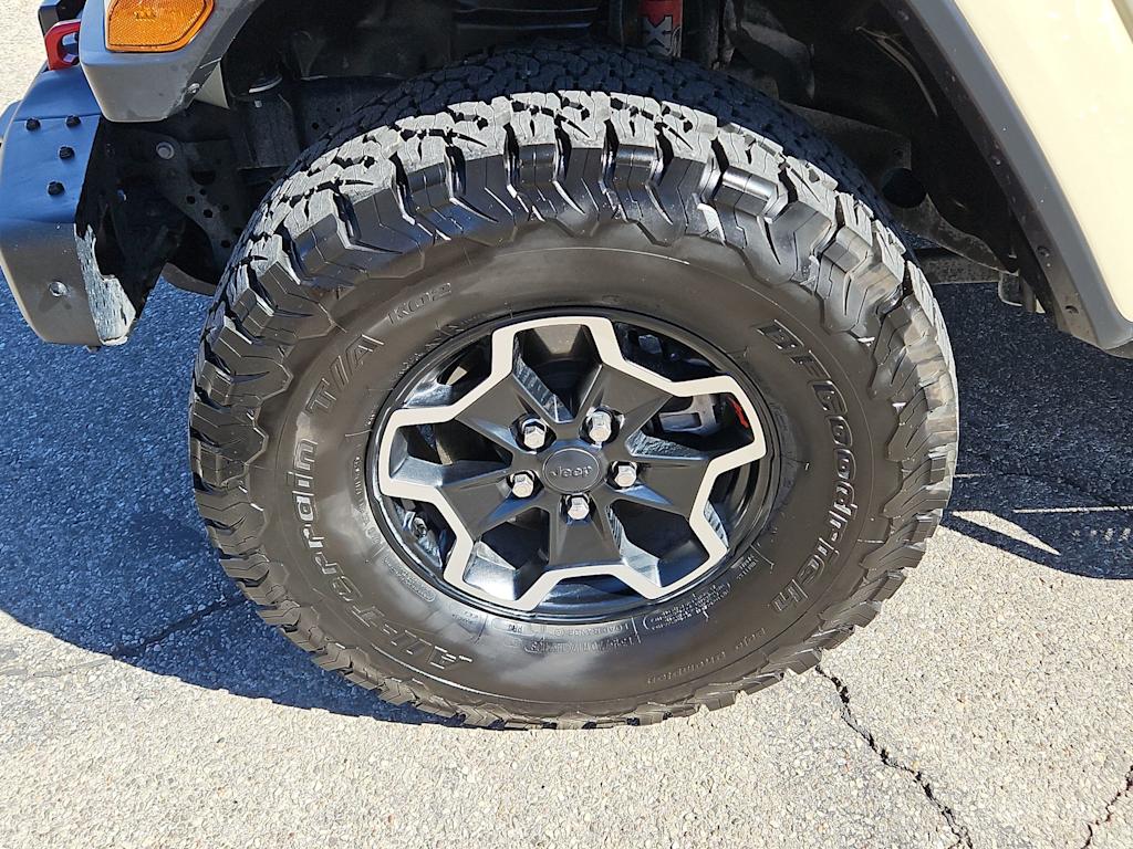 Thumbnail: 2020 Jeep Gladiator - 8