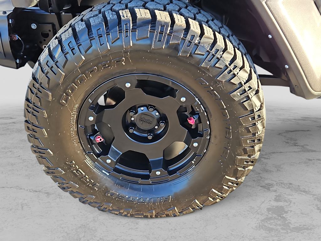 Thumbnail: 2022 Jeep Gladiator - 7