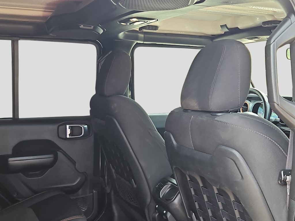 Thumbnail: 2021 Jeep Gladiator - 21