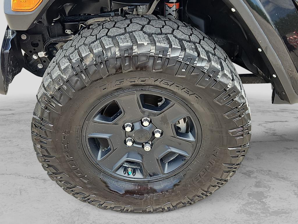 Thumbnail: 2021 Jeep Gladiator - 8