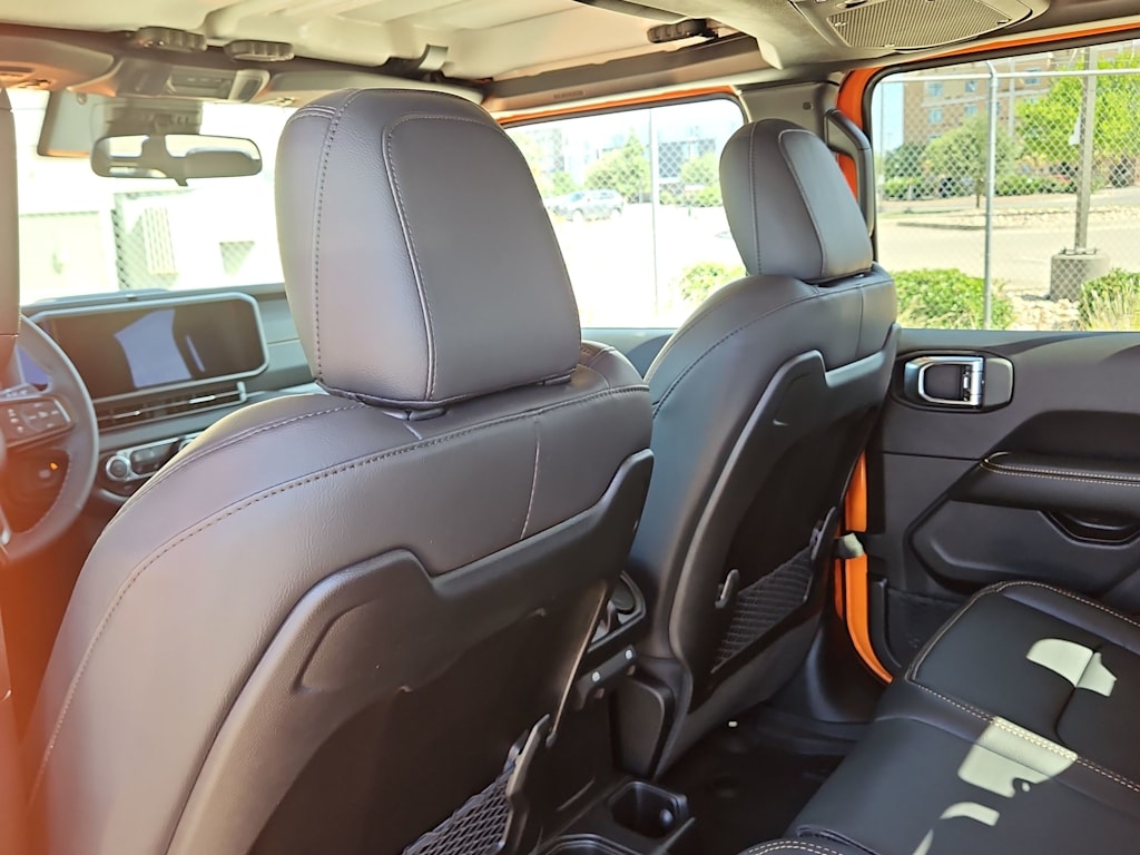 Thumbnail: 2025 Jeep Gladiator - 12