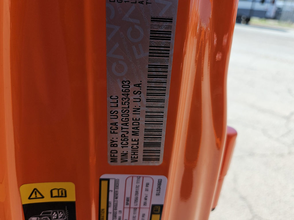 Thumbnail: 2025 Jeep Gladiator - 17