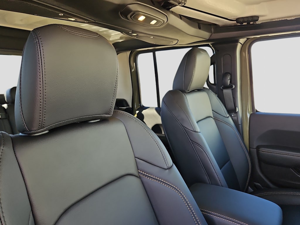 Thumbnail: 2026 Jeep Gladiator - 11