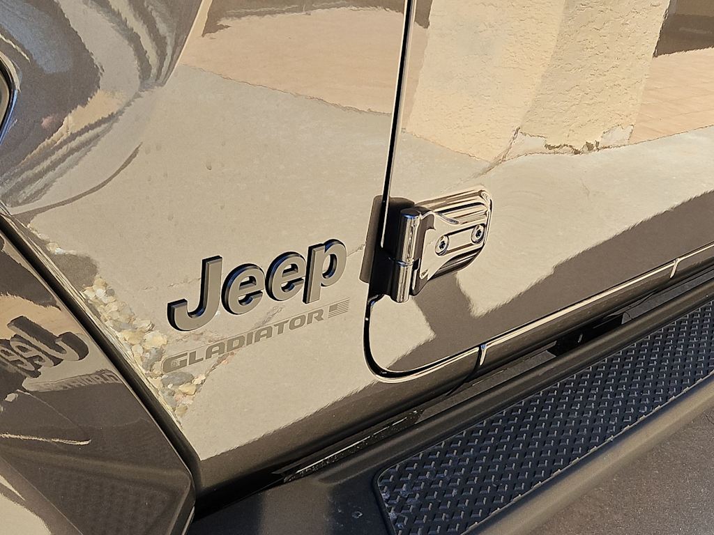 Thumbnail: 2026 Jeep Gladiator - 7