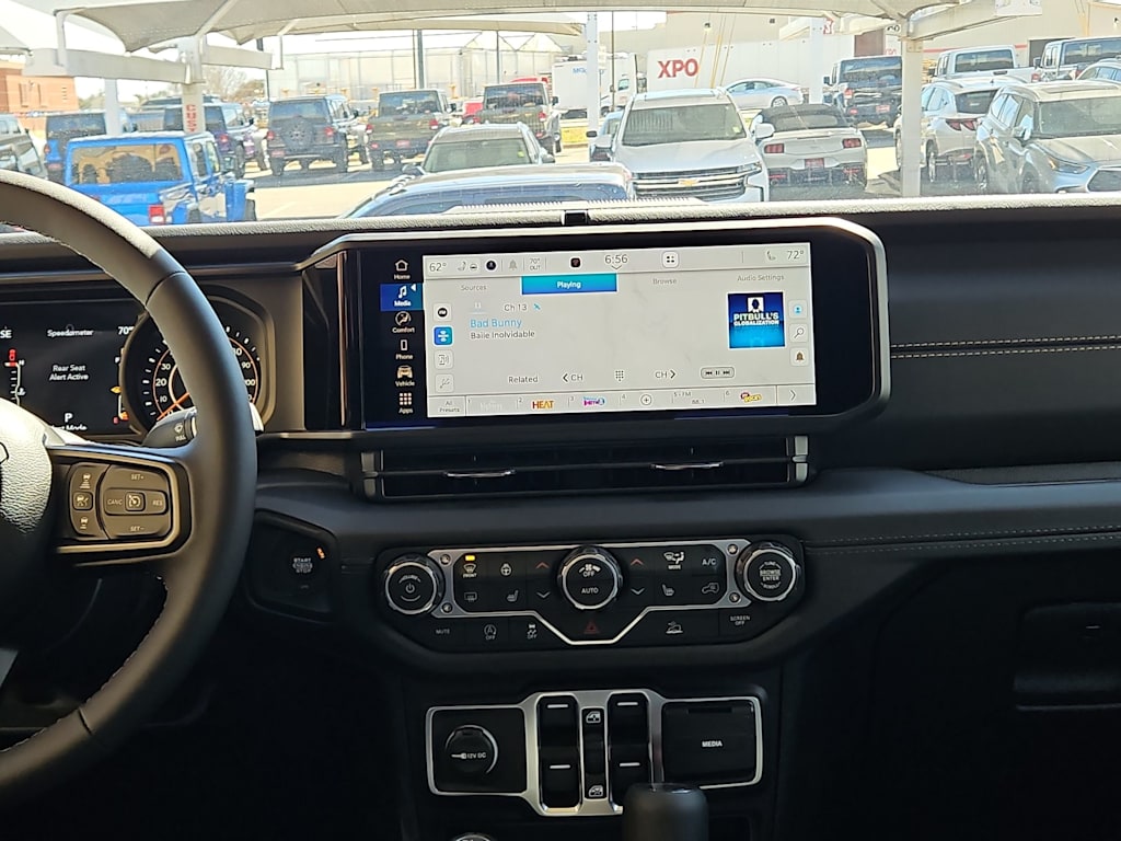 Thumbnail: 2026 Jeep Gladiator - 11