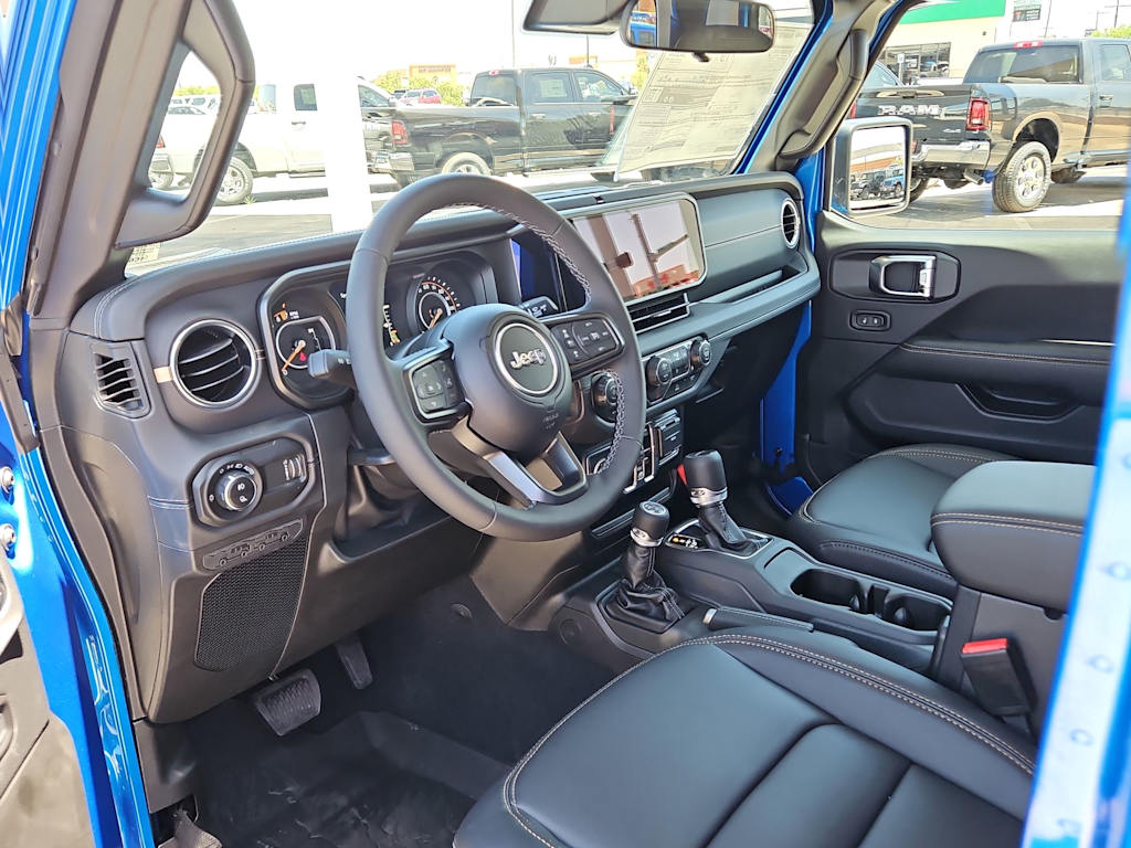 Thumbnail: 2025 Jeep Gladiator - 2