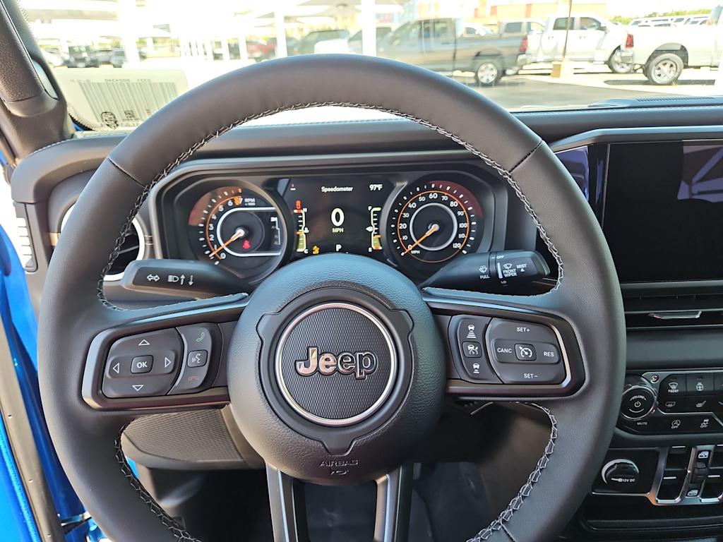 Thumbnail: 2025 Jeep Gladiator - 12