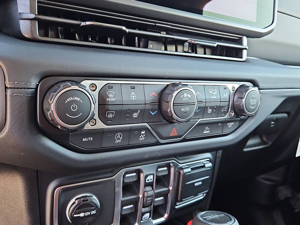 Thumbnail: 2026 Jeep Gladiator - 24